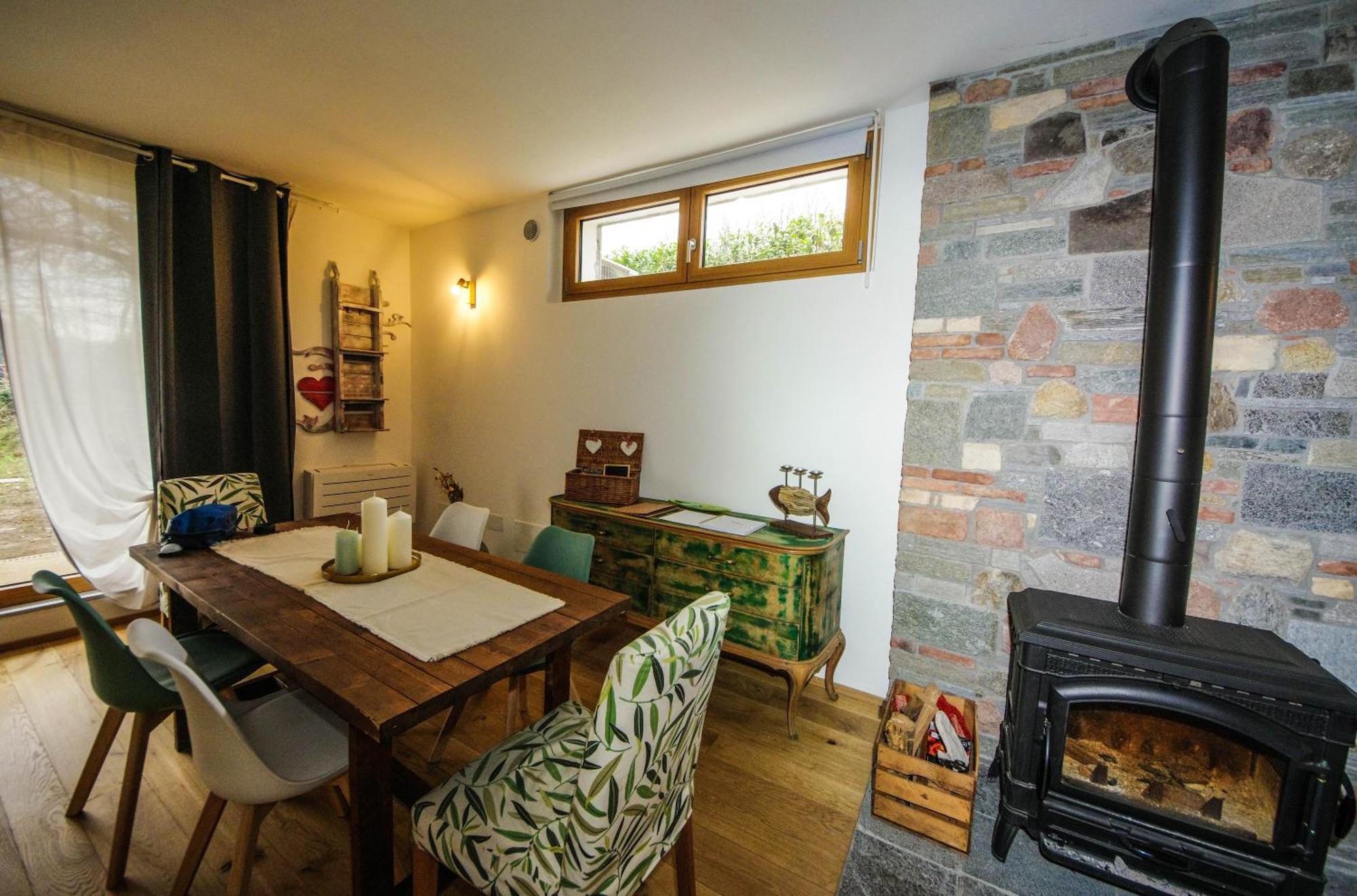 Casa Noa, Appartamento Con Giardino Privato Gemonio 외부 사진